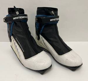 Pair Of Whitewoods Cross Country Ski Boots (U.S.A. Racing) Euro Size 42 US 9 With Thinsulate 100 Grams