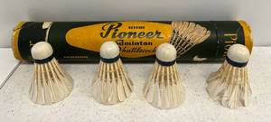 Antique Pioneer Badminton Shuttlecocks In Original Container 4 Total (Real Feathers)