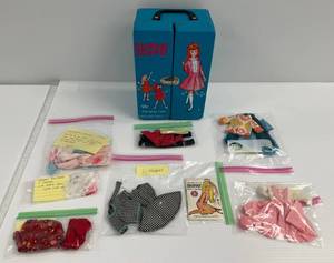 Vintage 1964 Skipper Barbies Little Sister Carrying Case And Skipper Clothes