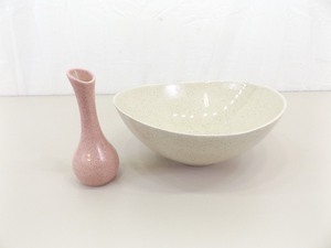 Large 12 Red Wing Salad Bowl and Salad Dressing Vase