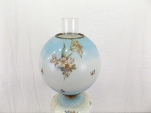BEAUTIFUL Antique 28.5 Banquet Oil Lamp