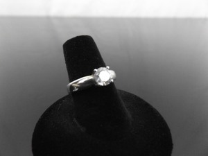 .925 Sterling Silver Zirconia Solitaire Ring Size 7