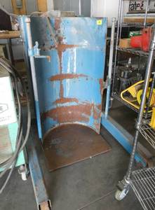 Hercules Hydraulic barrel lifter (missing hydraulic pump) 45 in tall