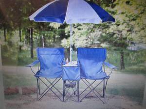 Folding Chair Set with Table and Um...