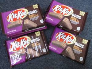 12- 3.0 oz KitKat Duos Mocha & Choc...