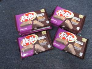 12- 3.0 oz KitKat Duos Mocha & Choc...