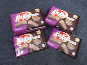 12- 3.0 oz KitKat Duos Mocha & Choc...