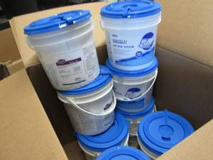 Box of 8 Bucket Canisters KimTech W...