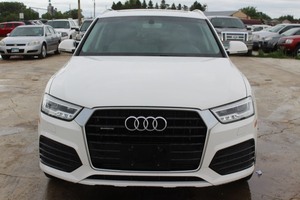 2016 Audi Q3 2.0T quattro Prestige - 2 Owners -