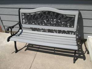 Decorative iron and wood bench 50.5...