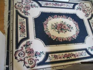67.590 area rug...