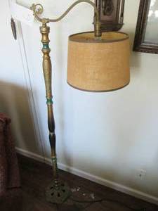 Vintage floor lamp 58 tall...