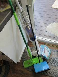 M-H2O mop and replacement pads, Bis...