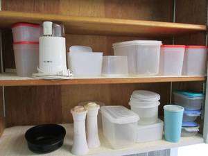 Lot of vintage Tupperware and coffe...