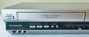 lot 26 image: Panasonic DVDVHS Combo Player