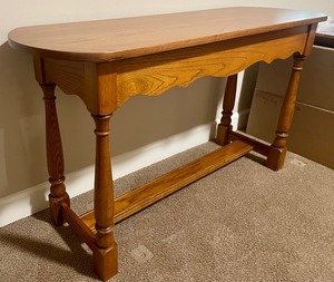 lot 34 image: Amazing Wooden Accent Table