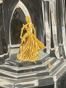 lot 116 image: Franklin Mint Disney Cinderella Clock Castle