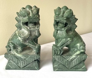lot 143 image: Marvelous Marble Foo Dog FigurinesBookends