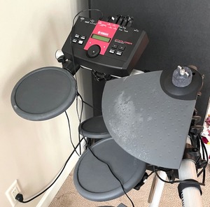lot 151 image: Yamaha DTXPLORER Electric Drum Kit with Manual