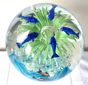 lot 157 image: Oversized Scenic Ocean View Paperweight
