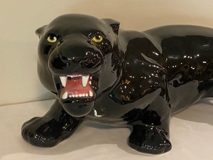 lot 184 image: Striking Panther Ceramic Figurine