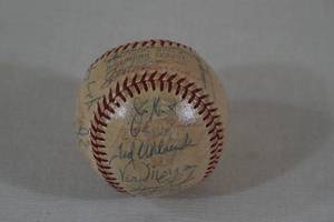 lot 14 image: Signed Baseball - 1960s Twins - Kaat, Tovar, Allison, Worthington