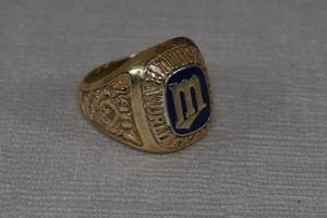 lot 23 image: 1987 Minnesota Twins World Championship Replica Ring