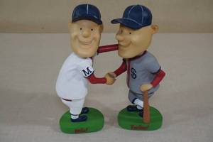 lot 26 image: Minnie and Paul Minnesota Twins Bobblehead Set - Limited to 1000