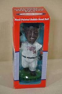 lot 27 image: Kirby Puckett World Series Hero Bobblehead