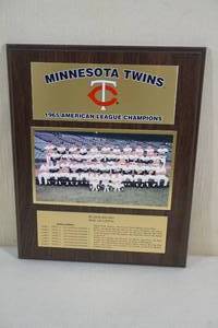 lot 29 image: Minnesota Twins 1965 American League Champions Wood Plaque