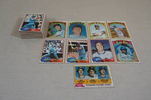 lot 205 image: 70s and 80s In Person Auto Baseball Cards