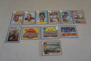 lot 215 image: Vintage Baseball Cards - Future Stars, Team Cards