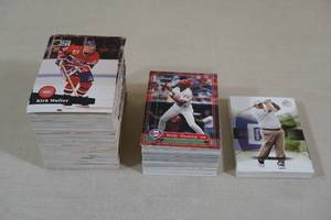 lot 225 image: Assorted Sports Cards - Golf, Hockey, Baseball