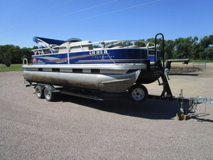 2012 Tracker Suntracker Signature Series 22 Fishin Barge DLX- No Reserve - Sells to the highest bidder.