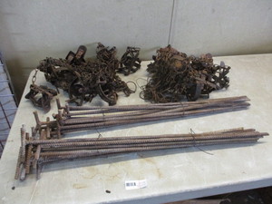 24 Traps with Stakes
