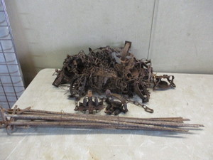 24 Traps with 12 Stakes