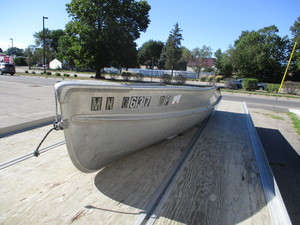 14 Alumacraft Boat