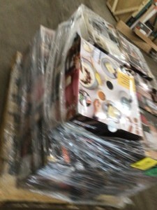 Pallet of coffee makers various conditions Cant see terms on auction