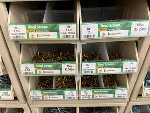 ASSORTED WOOD SCREWS BRASS AND CABINET