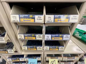 CONCRETE SCREWS, ASSORTED WITH CABINET