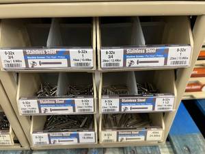ASSORTED STAINLESS STEEL MACHINE SCREWS WITH CABINET