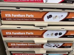 3 DRAWER CABINET WITH ASSORTED FURNATURE PARTS