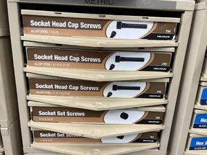 5 DRAWER CABINET WITH ASSORTED SOCKET HEAD CAP SCREWS