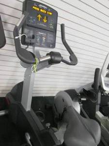 lot 38 image: Life Fitness club series upright bi...