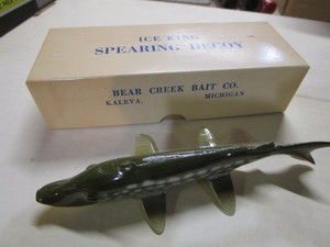 lot 64 image: Spearing decoy, Ice King No S10 fro...