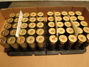 lot 91 image: Reloads, 12ga 2-14, 50 rds mixed ...