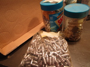 lot 213 image: Lead bullets #4, approx 16lbs...
