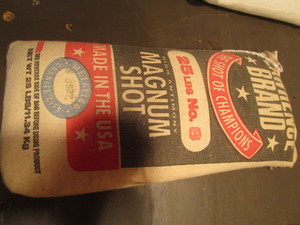 lot 222 image: Lawrence Magnum shot, 25lb bag No 8...