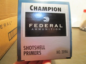 lot 262 image: Federal Champion shot shell primers...