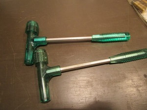lot 273 image: RCBS shell pullers...